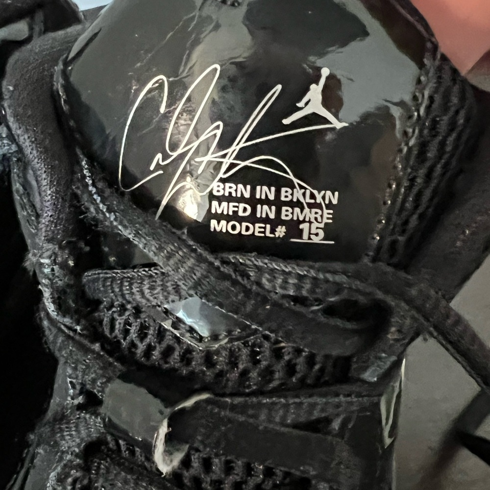 Jordan Black Sneakers with Sleek Design and Supportive Midsole - Picture 4 of 6
